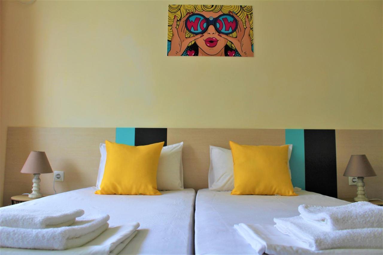 Pop Art Hotel Primorsko Esterno foto