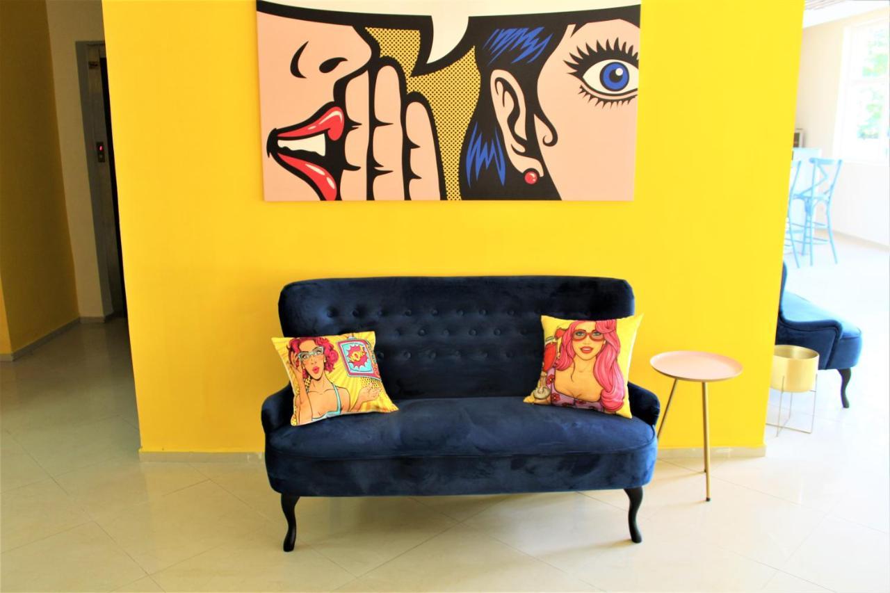 Pop Art Hotel Primorsko Esterno foto